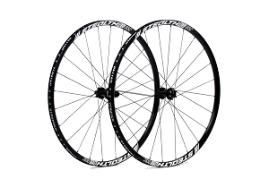 Stealth Wheels ALU-24 disc - banden/tubeless